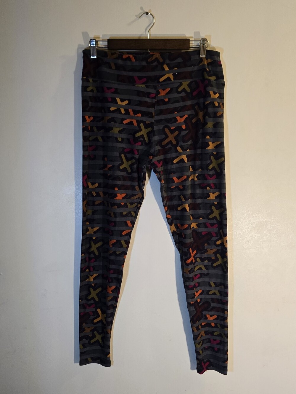 Lularoe Tall And Curvy Striped Leggings